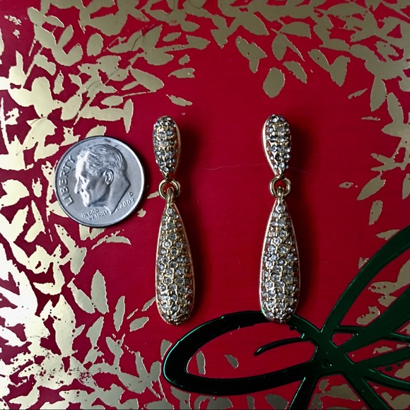 Beautiful Napier drop earrings!!💋 - Picture 3 of 4